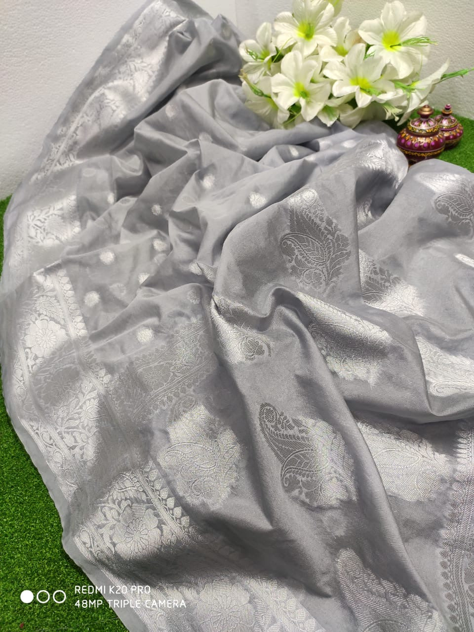 Banaras Katan Viscose Georgette Flower Butta