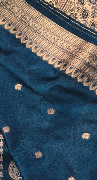 Peacock Zari Borderless Silk Saree