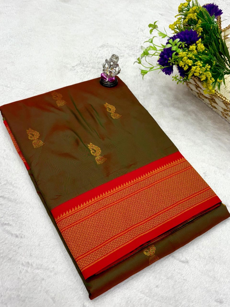 Zumka Peacock Paithani Saree