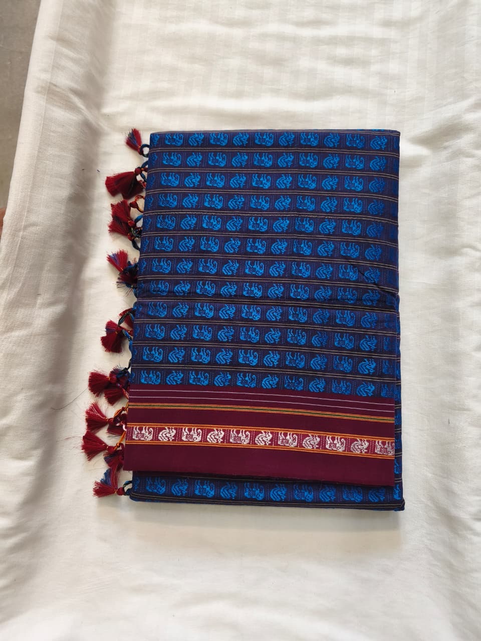Khun Saree — Handloom Cotton, Temple Motif Weave