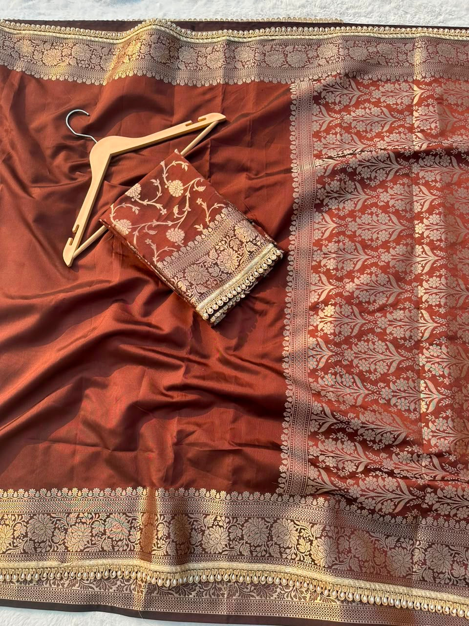 Banaras Soft Silk Floral Vine