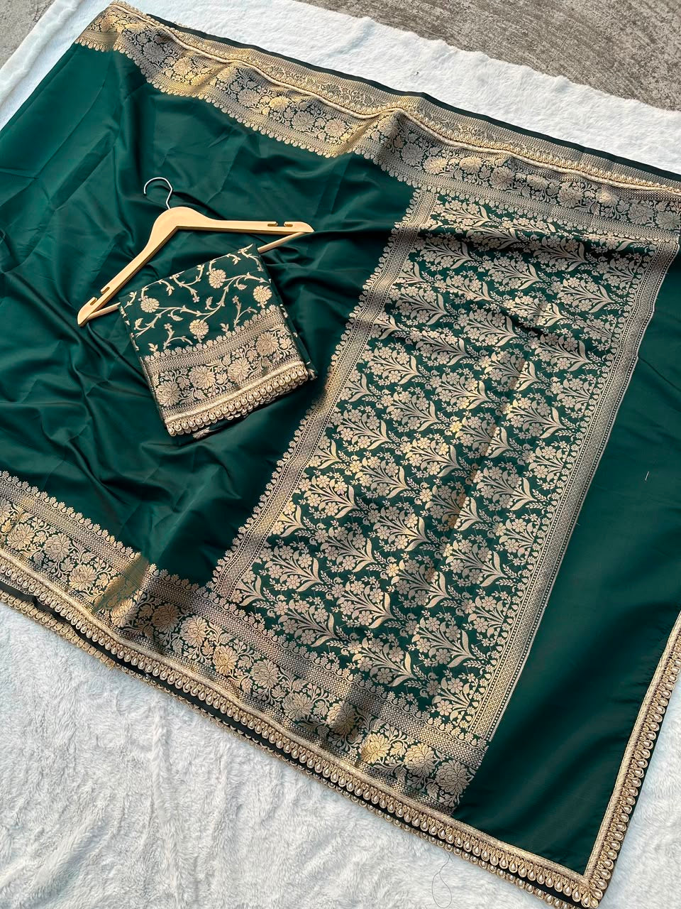 Banaras Soft Silk Floral Vine