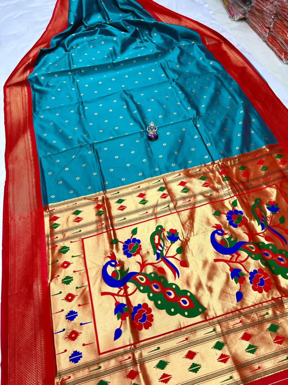 Paithani Anvi Kadiyal