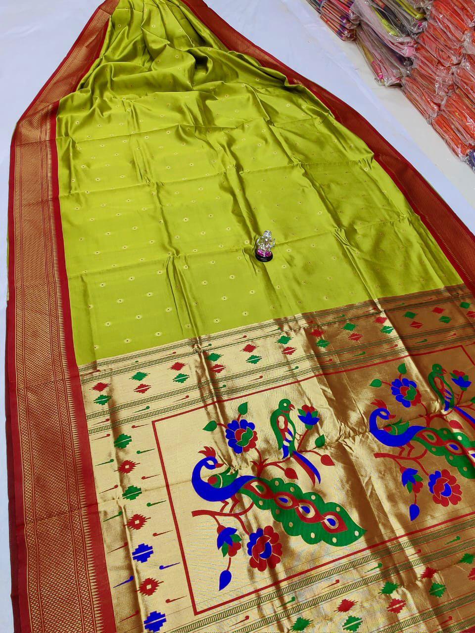 Paithani Anvi Kadiyal