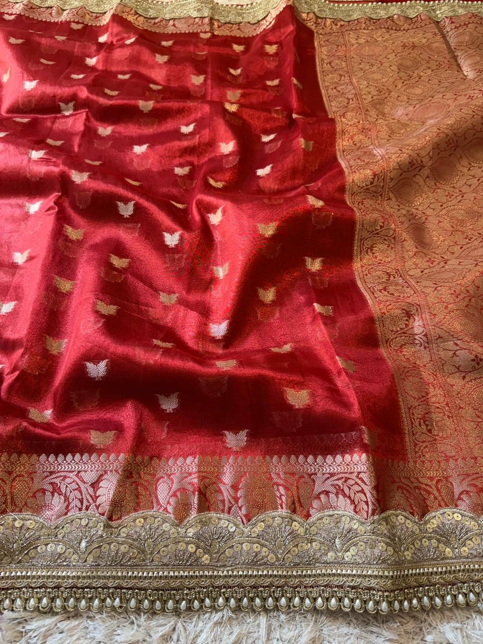 Banarasi Glass Tissue Booti Weaving Soft Saree