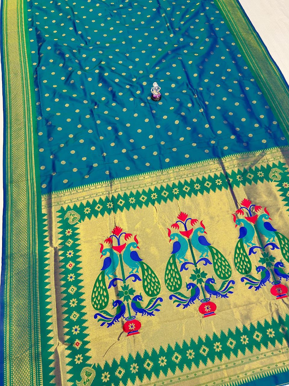 Bhoomi Kadiyal Paithani Saree