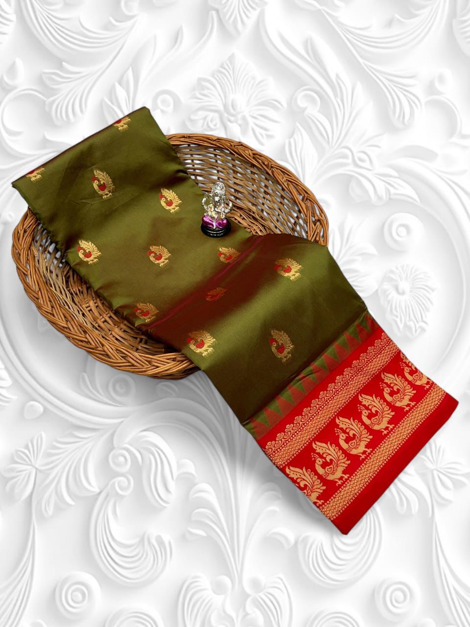 Gouri Gadwal Paithani Saree